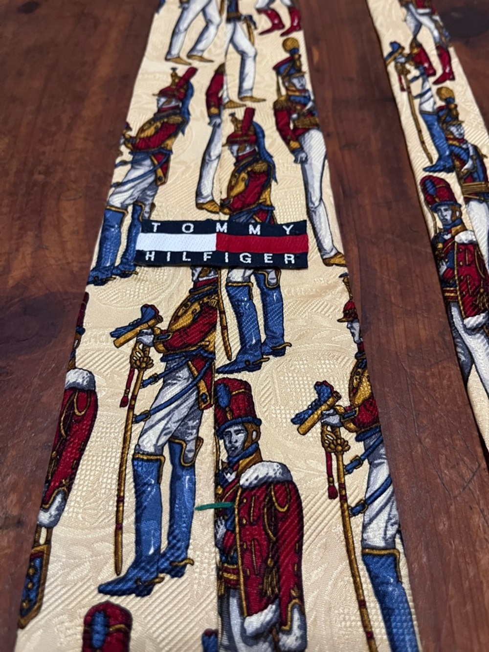 Tommy Hilfiger 100% Silk Navy & Red Uniformed Soldiers Tie - Picture 4 of 9